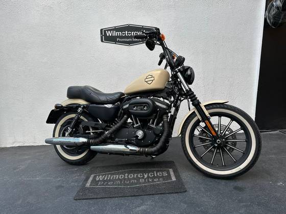 HARLEY-DAVIDSON SPORTSTER IRON 883 